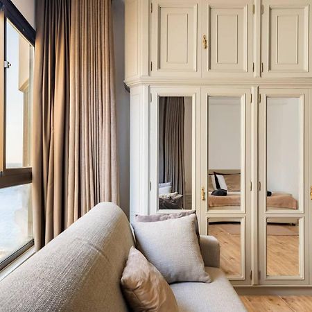 Sea View Luxury Haven Living & 3Bedrooms Seafront Слима Екстериор снимка